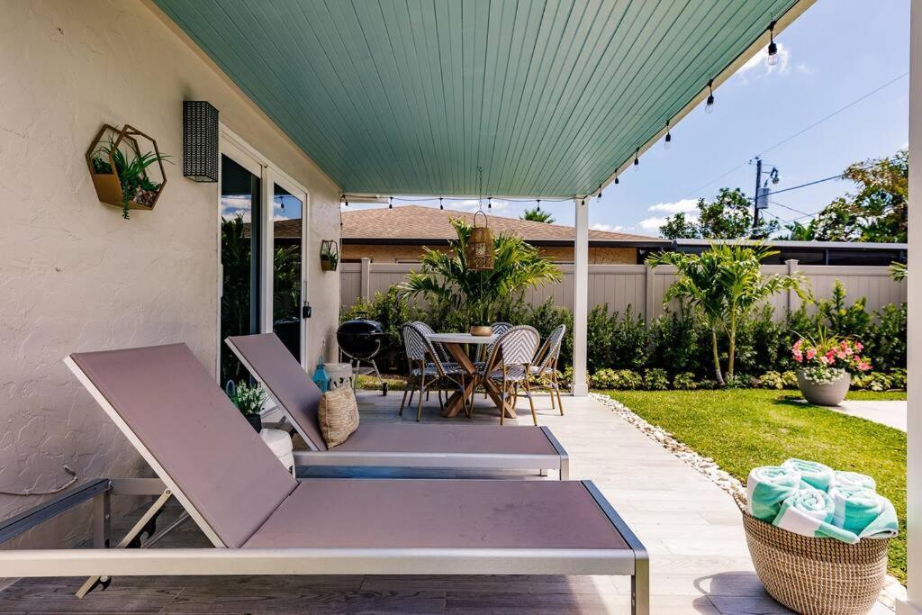 Naples Beach Retreat Bike To Beach! 4 Bed 2 Bath Villa Exterior photo